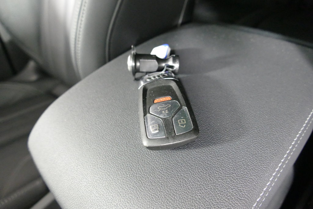 Used 2023 Audi Q5 2.0T Premium w/ Convenience Package AWD/4WD image 30