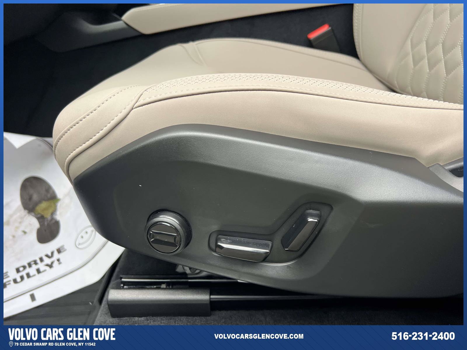 Used 2026 Volvo XC90 B6 Plus w/ Protection Package Premier AWD/4WD image 17