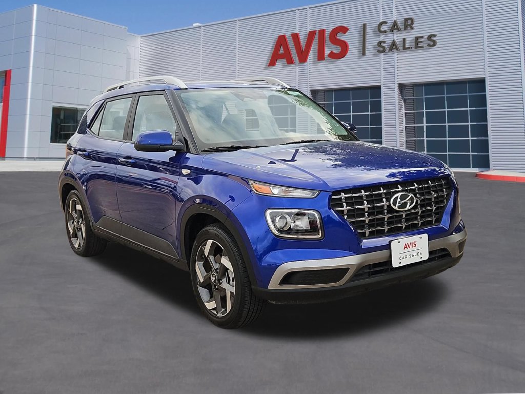 Used 2025 Hyundai Venue SEL FWD image 3