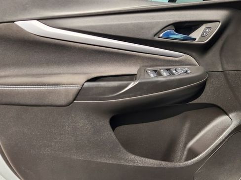 Used 2023 Chevrolet Bolt EUV LT w/ Driver Confidence Package image 22