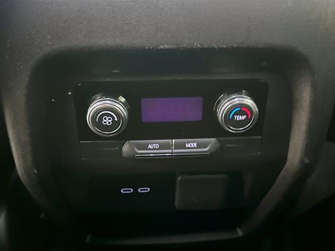 Used 2025 GMC Acadia Elevation image 26