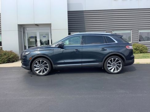 Used 2023 Lincoln Nautilus Reserve w/ Equipment Group 201A AWD/4WD image 2