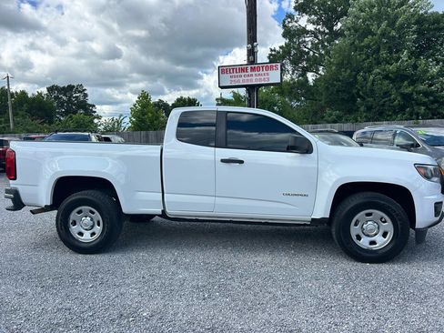 Used 2020 Chevrolet Colorado W/T w/ WT Convenience Package RWD image 3