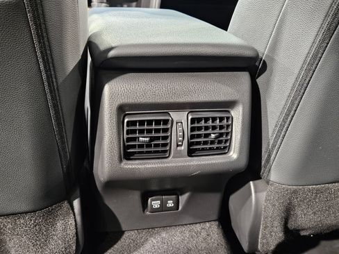 Used 2025 Toyota Camry SE w/ Convenience Package FWD image 37