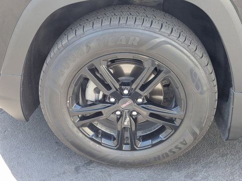 Used 2022 GMC Terrain AT4 w/ Infotainment Package II image 12