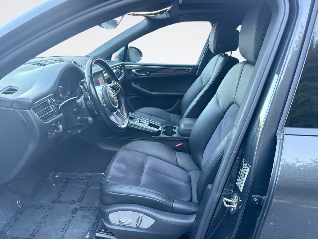 Used 2020 Porsche Macan AWD/4WD image 13