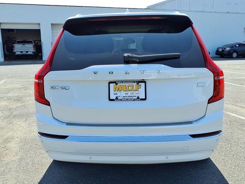 Used 2024 Volvo XC90 T8 Plus w/ Protection Package Premier AWD/4WD image 5