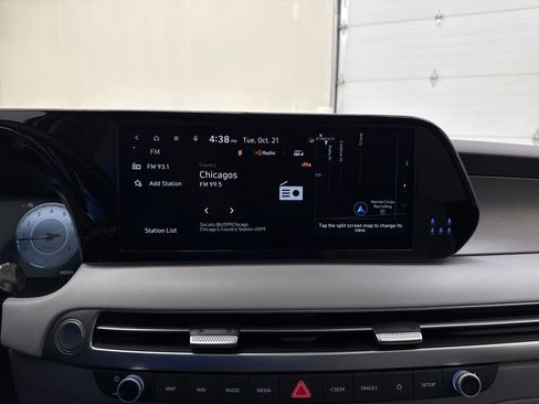 Used 2024 Hyundai Palisade SEL w/ Premium Package image 17