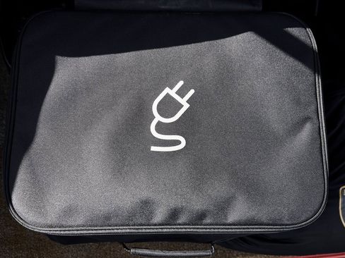 Used 2025 Lamborghini Urus SE image 21