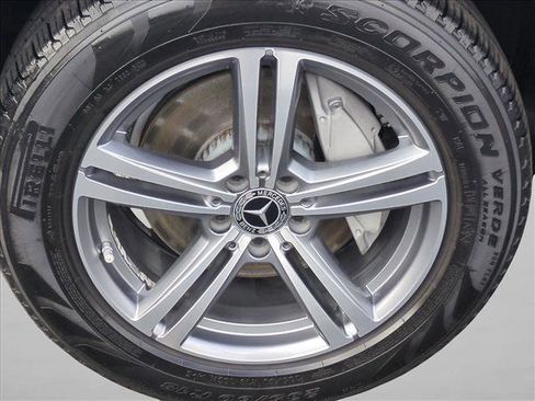 Used 2021 Mercedes-Benz GLC 300 image 23