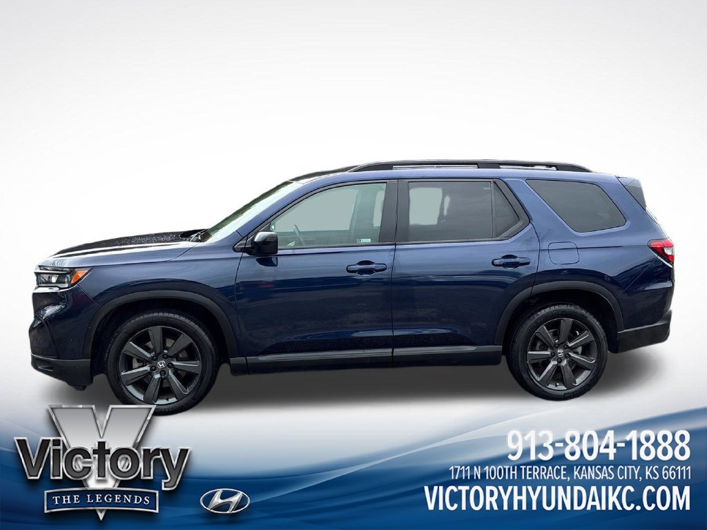 Used 2023 Honda Pilot Sport image 5