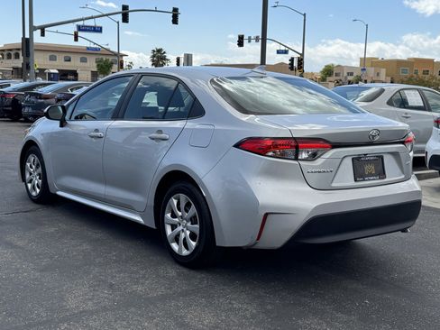 Used 2023 Toyota Corolla LE image 4