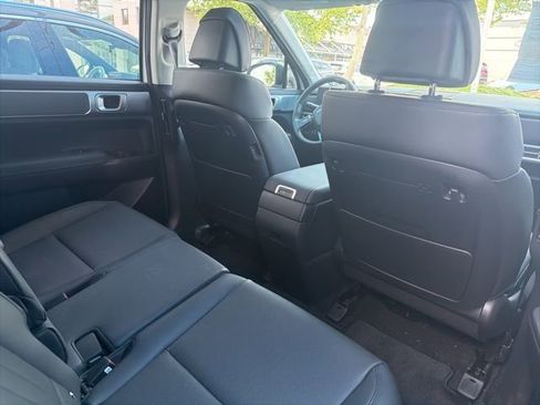 Used 2025 Hyundai Santa Fe XRT image 10