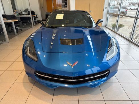 Used 2016 Chevrolet Corvette 2LT w/ 2LT Preferred Equipment Group image 6