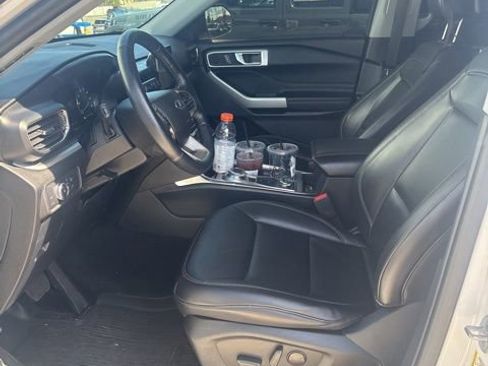 Used 2021 Ford Explorer XLT w/ Equipment Group 202A image 20