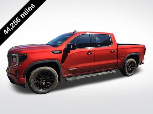 Used 2024 GMC Sierra 1500 Elevation w/ Elevation Premium Package AWD/4WD image 2
