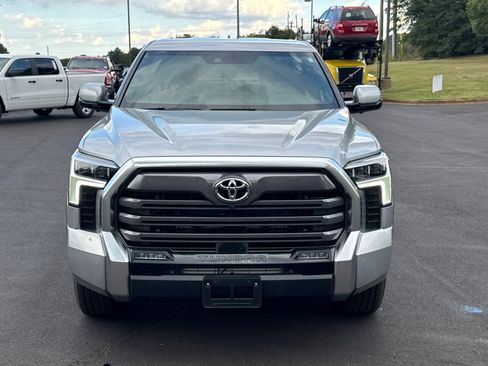Used 2026 Toyota Tundra Limited AWD/4WD image 2