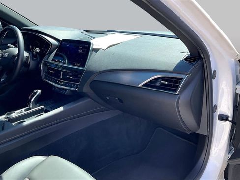 Used 2023 Cadillac CT5 Luxury w/ Cold Weather Package RWD image 31