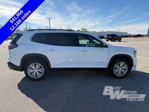 Used 2026 GMC Acadia Elevation w/ Elevation Premium Package FWD image 7