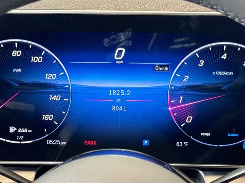 Certified 2025 Mercedes-Benz GLC 300 image 12