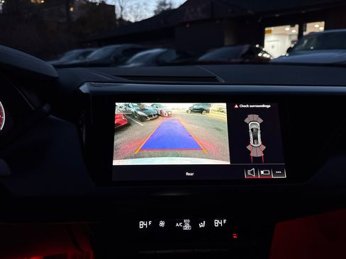 Used 2022 Audi e-tron GT Premium Plus w/ Performance Package image 41