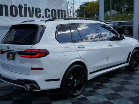 Used 2024 BMW X7 xDrive40i w/ M Sport Package AWD/4WD image 5