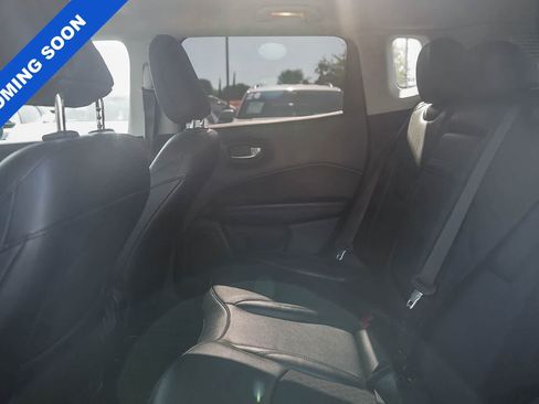 Used 2019 Jeep Compass Latitude FWD image 21