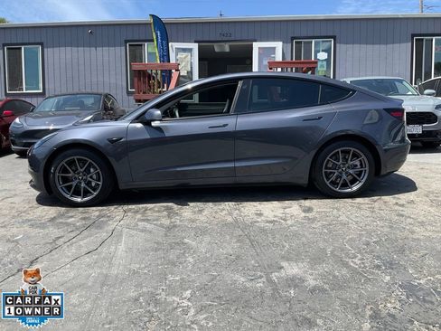 Used 2023 Tesla Model 3 Standard Range RWD image 5