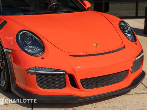 Used 2016 Porsche 911 GT3 RS w/ Painted Interior Package RWD image 2