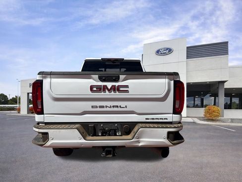 Used 2020 GMC Sierra 2500 Denali w/ Denali Ultimate Package AWD/4WD image 8