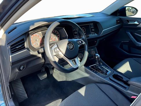 Used 2020 Volkswagen Jetta R-Line image 11