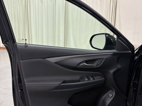 Used 2024 Buick Envista Avenir image 12