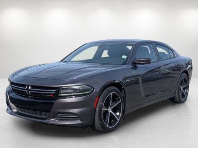 Used 2017 Dodge Charger SE w/ Popular Equipment Group