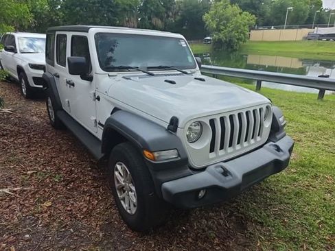 Used 2023 Jeep Wrangler Unlimited Sport AWD/4WD image 2