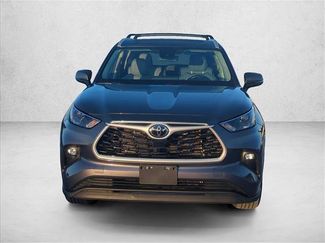Certified 2023 Toyota Highlander XLE video 2