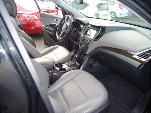 Used 2017 Hyundai Santa Fe Sport AWD/4WD image 18