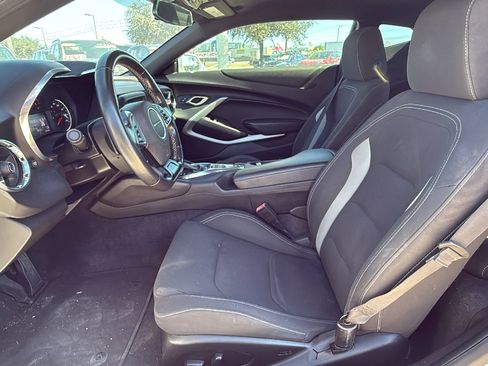 Used 2019 Chevrolet Camaro LT image 10