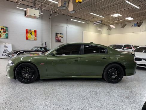 Used 2020 Dodge Charger Scat Pack w/ Dynamics Package RWD image 2