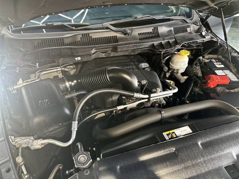 Used 2017 RAM 1500 Laramie AWD/4WD image 28