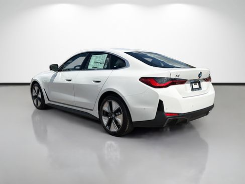 New 2026 BMW i4 eDrive40 w/ Parking Assistance Package image 5