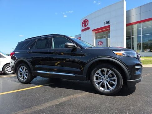 Used 2021 Ford Explorer XLT w/ Equipment Group 202A AWD/4WD image 1