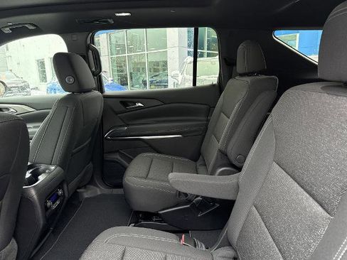 New 2026 Chevrolet Traverse LT w/ Sun and Wheel Package image 10