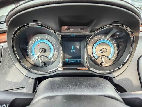 Used 2010 Buick LaCrosse CXL FWD image 12