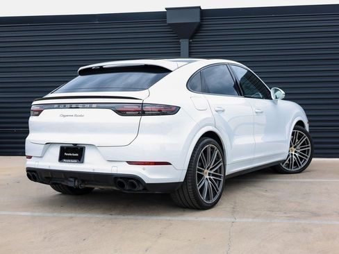 Certified 2023 Porsche Cayenne Turbo image 7