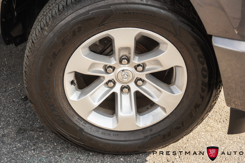 Used 2020 RAM 1500 Big Horn AWD/4WD image 12