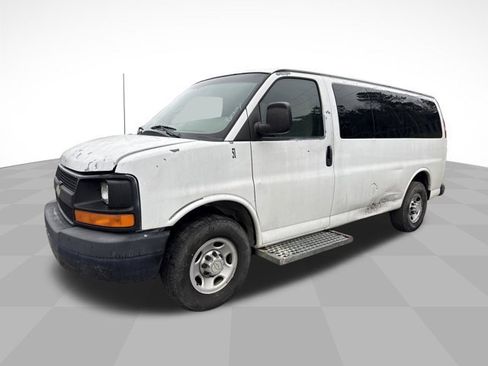 Used 2011 Chevrolet Express 2500 LS image 1