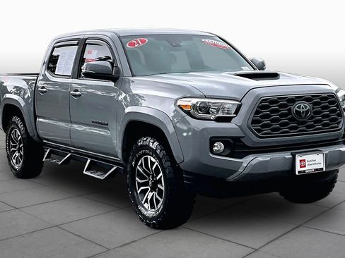 Certified 2021 Toyota Tacoma TRD Sport w/ Technology Package AWD/4WD image 2