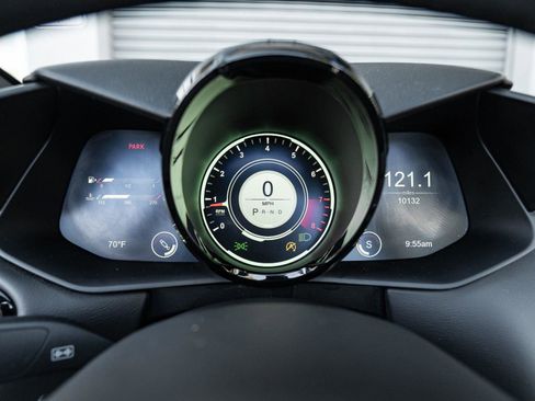 Used 2021 Aston Martin V8 Vantage Roadster image 52