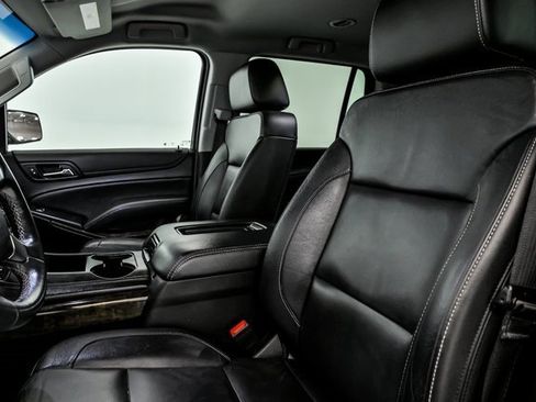 Used 2019 Chevrolet Tahoe LT image 14