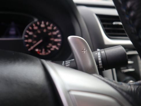 Used 2016 Nissan Altima 2.5 SR w/ LED Appearance Package image 56